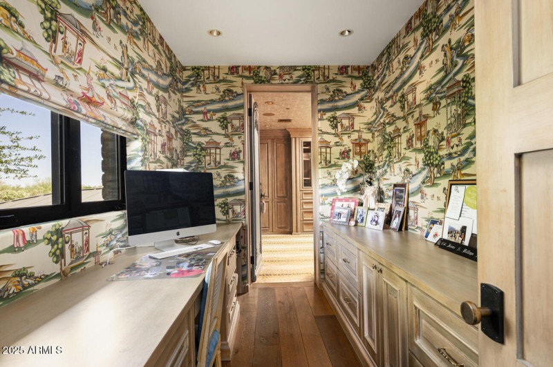 Office off Primary