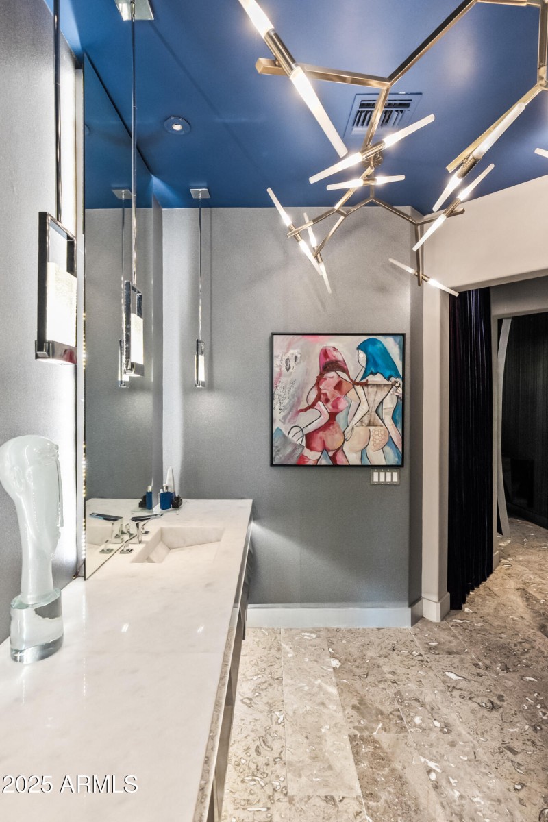 10554 E Blanche Dr-33