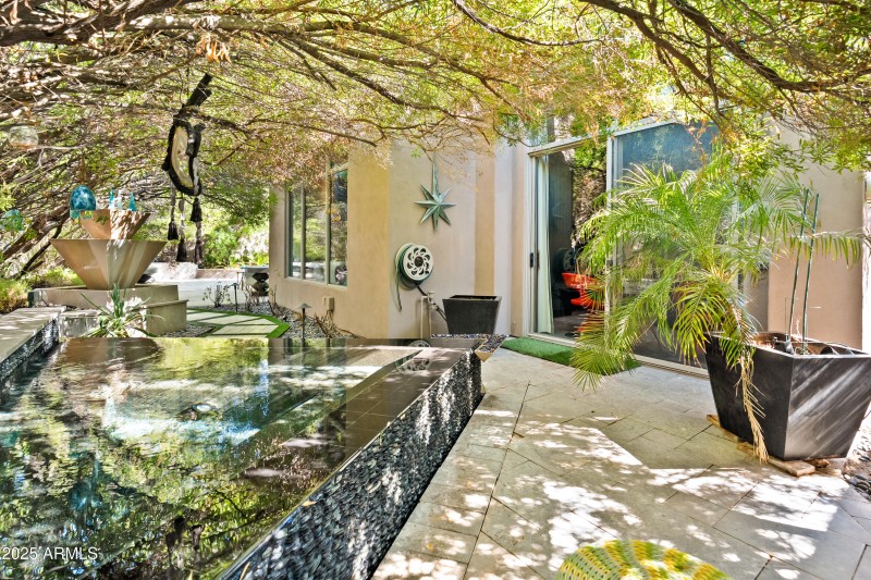 Private outdoor retreat