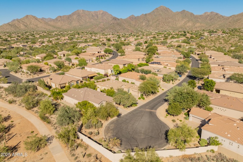 Privacy of a Cul-de-Sac