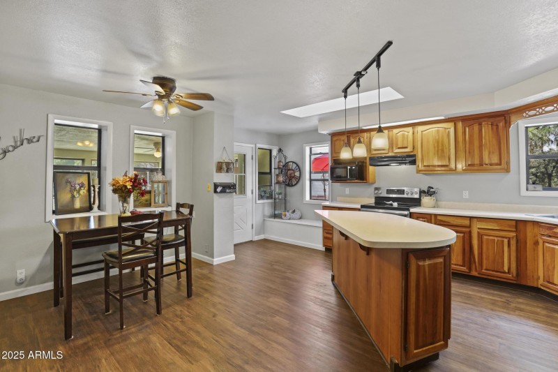 MH Kitchen