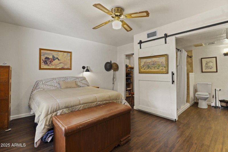 MH-Master bdrm Main level