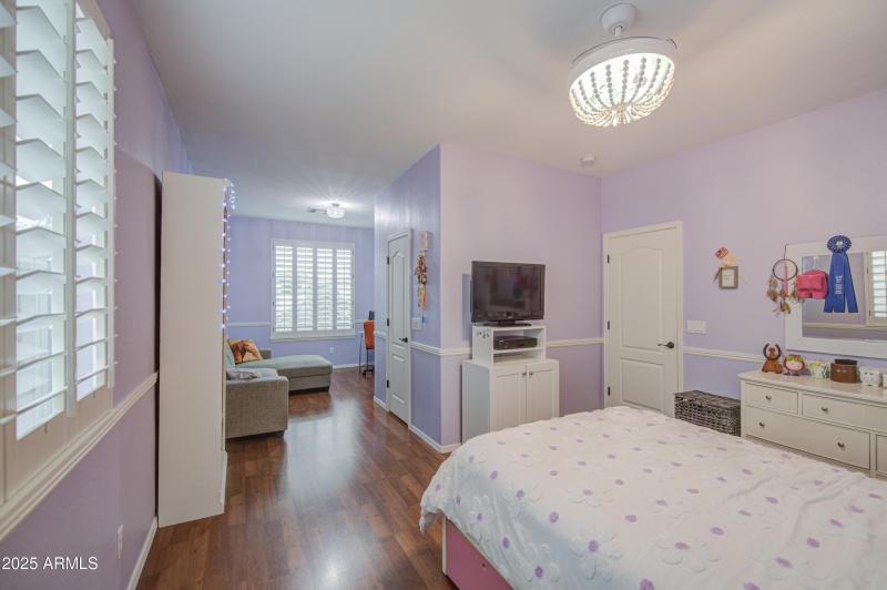 Bedroom 2-1