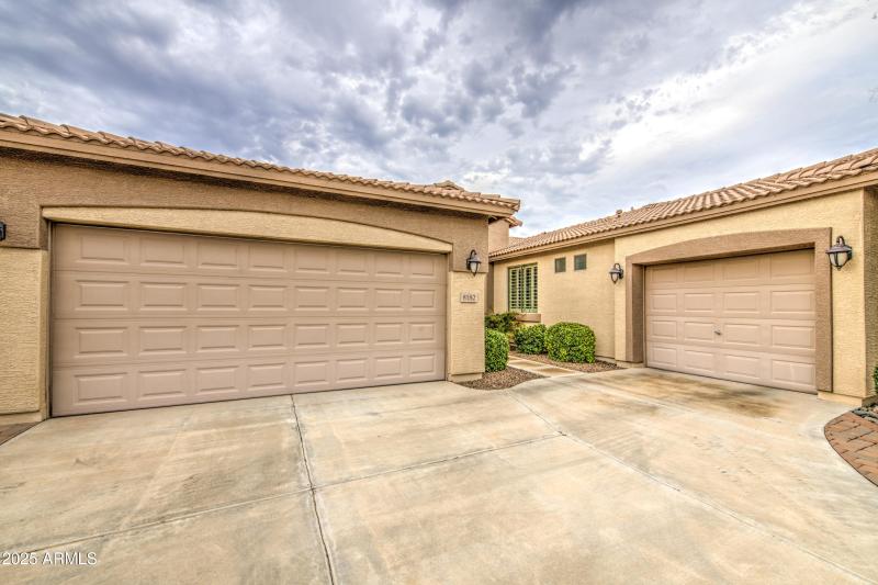 Garages 1