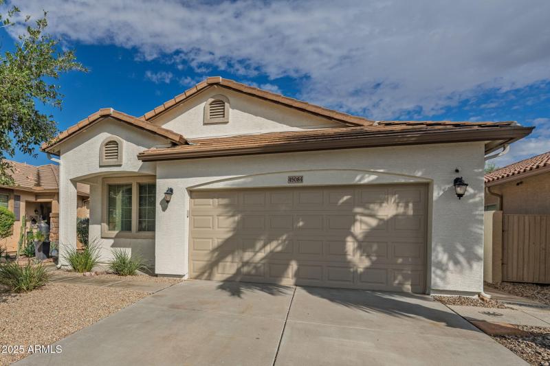 4-web-or-mls-45084 W Desert Cedars Ln-4