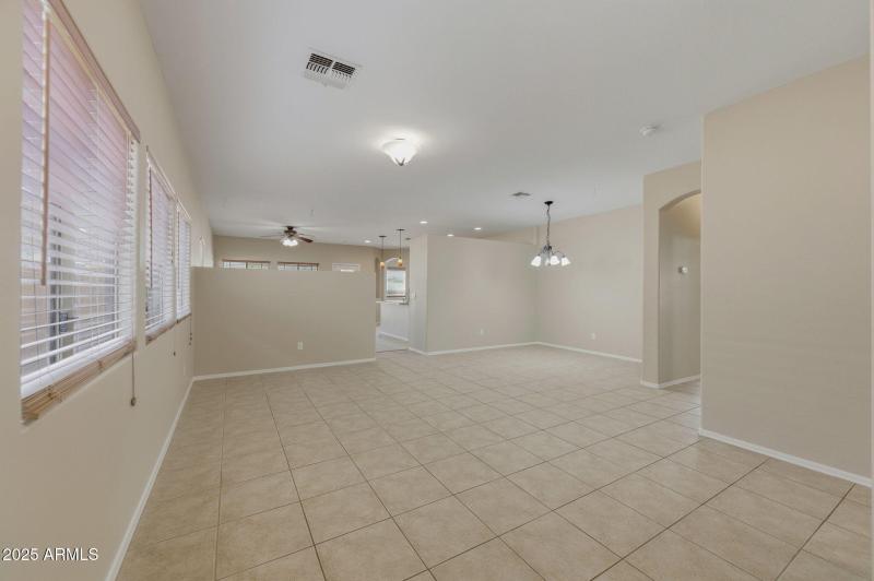9-web-or-mls-45084 W Desert Cedars Ln-9