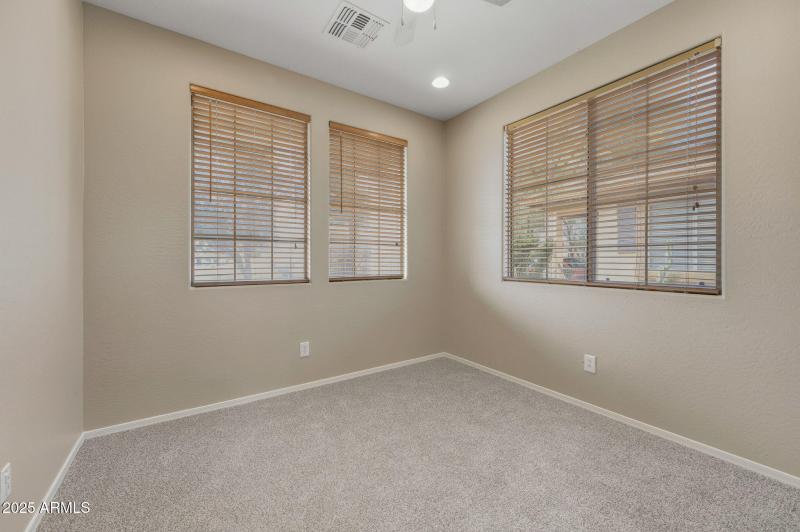 14-web-or-mls-45084 W Desert Cedars Ln-1