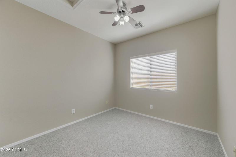 21-web-or-mls-45084 W Desert Cedars Ln-2