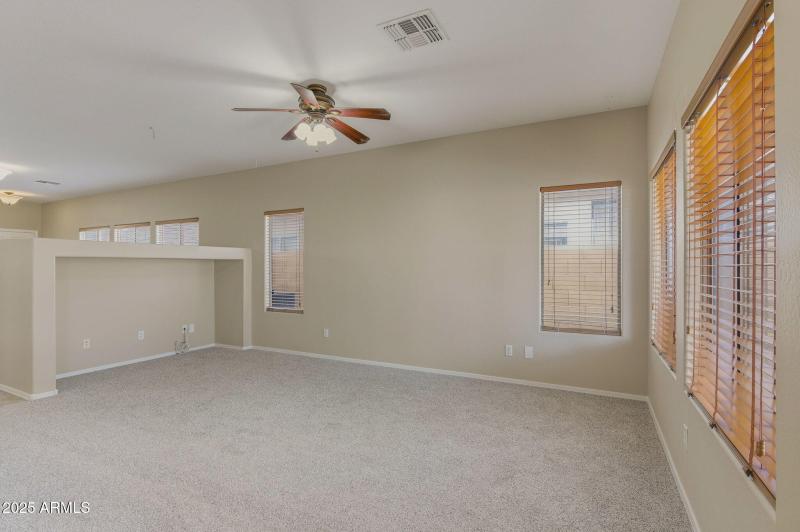 24-web-or-mls-45084 W Desert Cedars Ln-2