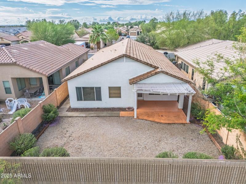46-web-or-mls-45084 W Desert Cedars Ln-4