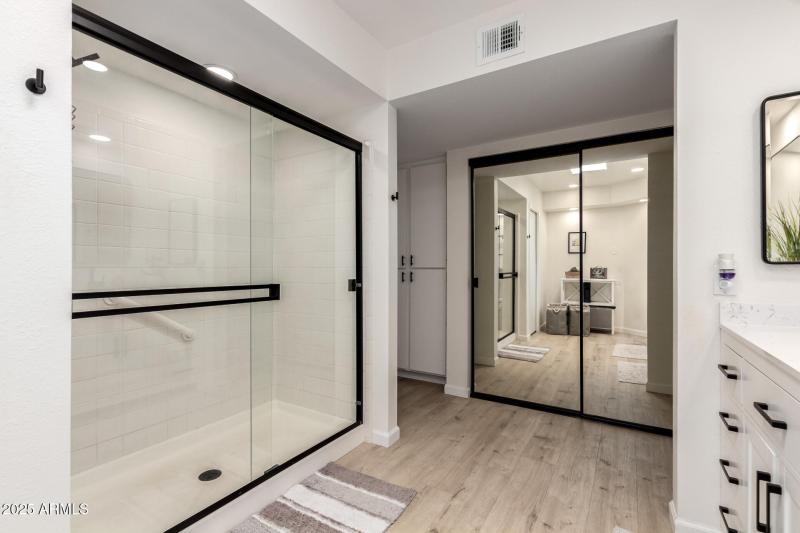 27 Lakemont
