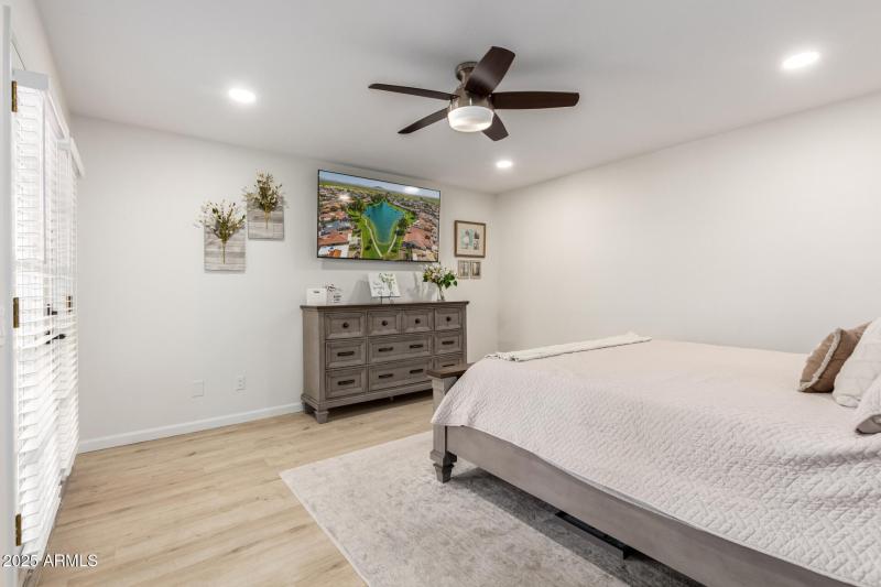 28 Lakemont