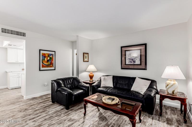 6 - Paradise Village