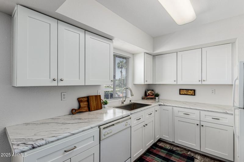 12 - Paradise Village