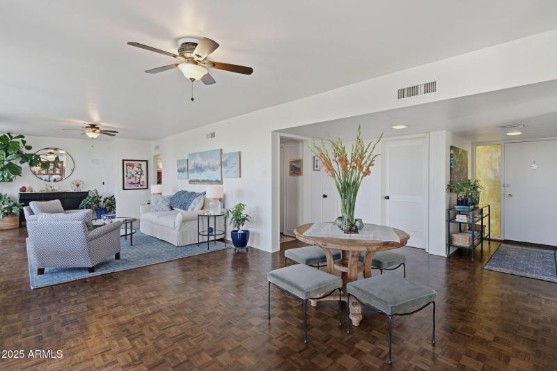 7-web-or-mls-Central-7