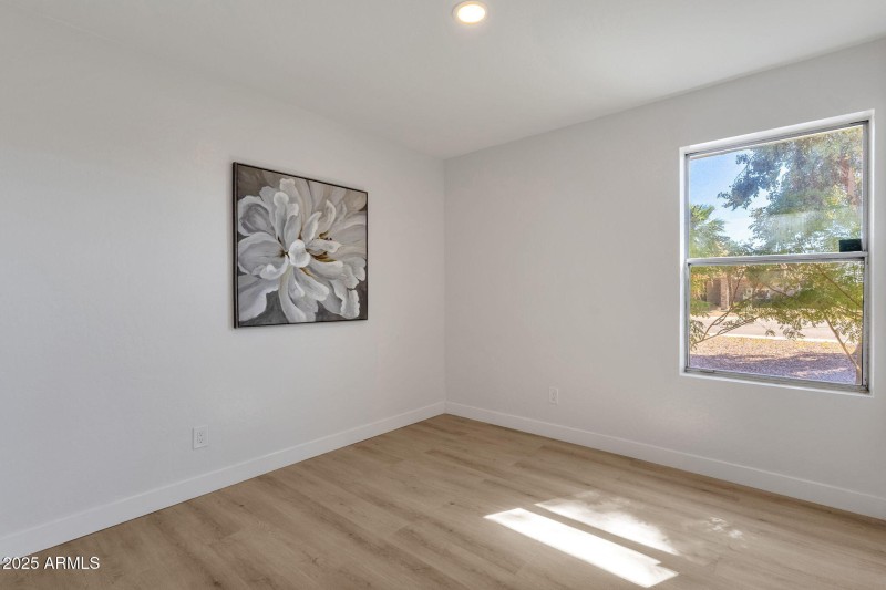 20-web-or-mls-314-w-topeka-dr