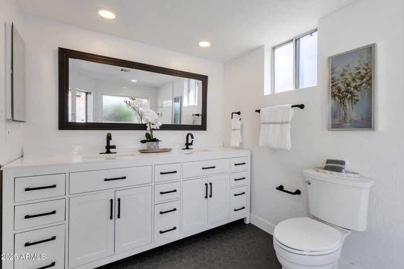 27-web-or-mls-314-w-topeka-dr