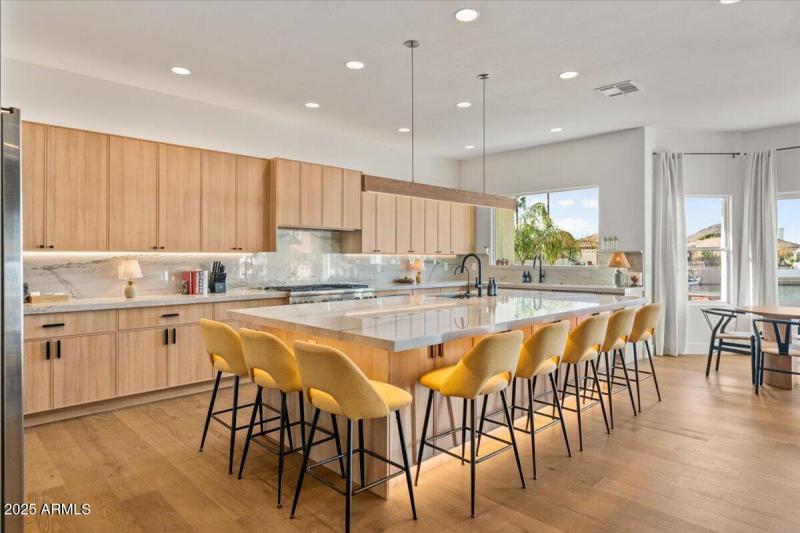020-Kitchen