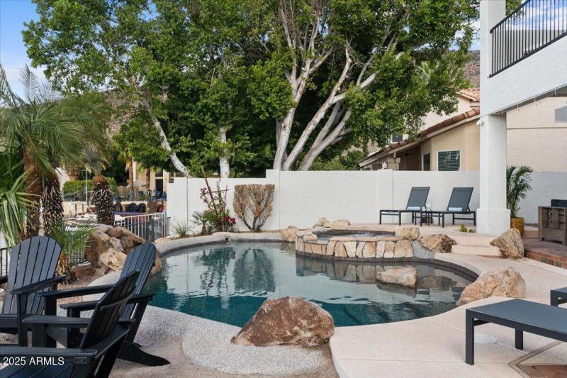 117-Pool & Hot Tub