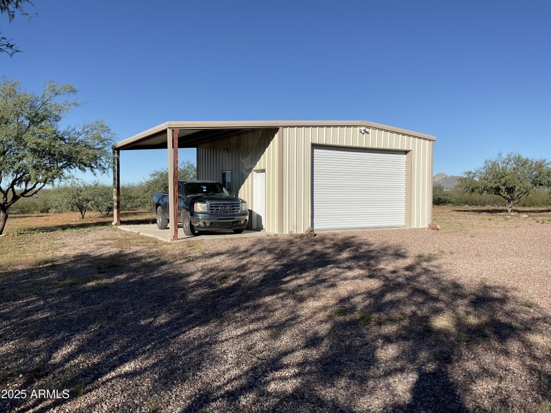 Garage/Shop