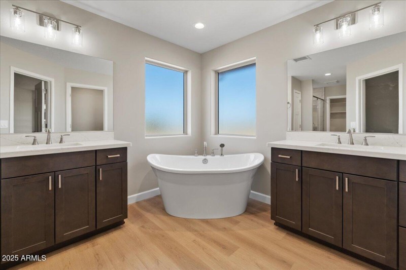16-Bathroom 2