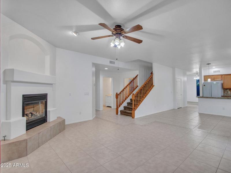 06-Family-room-(3)