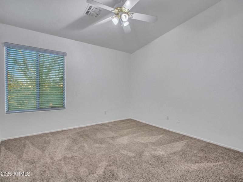 14-Bedroom-(1)