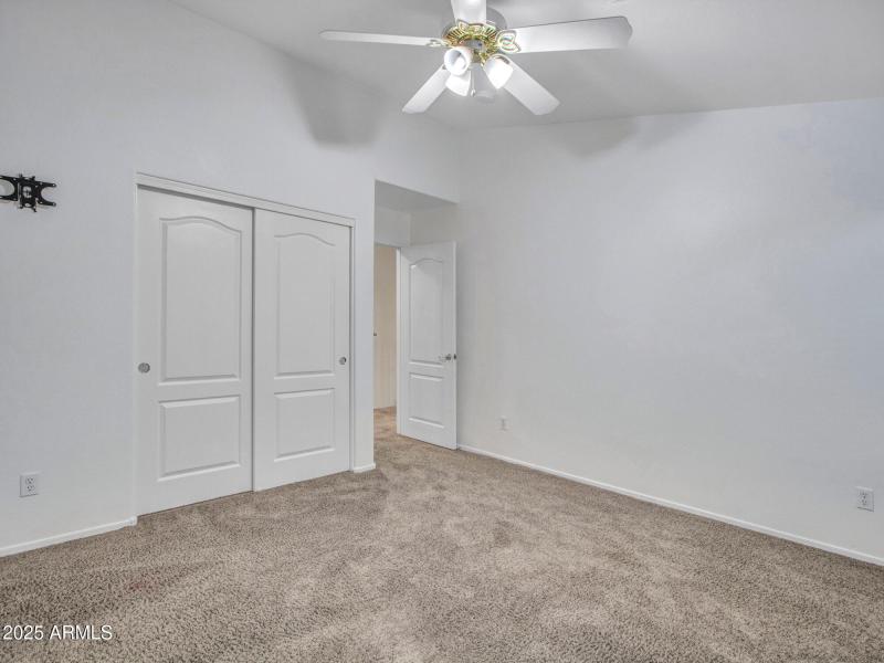 14-Bedroom-(2)