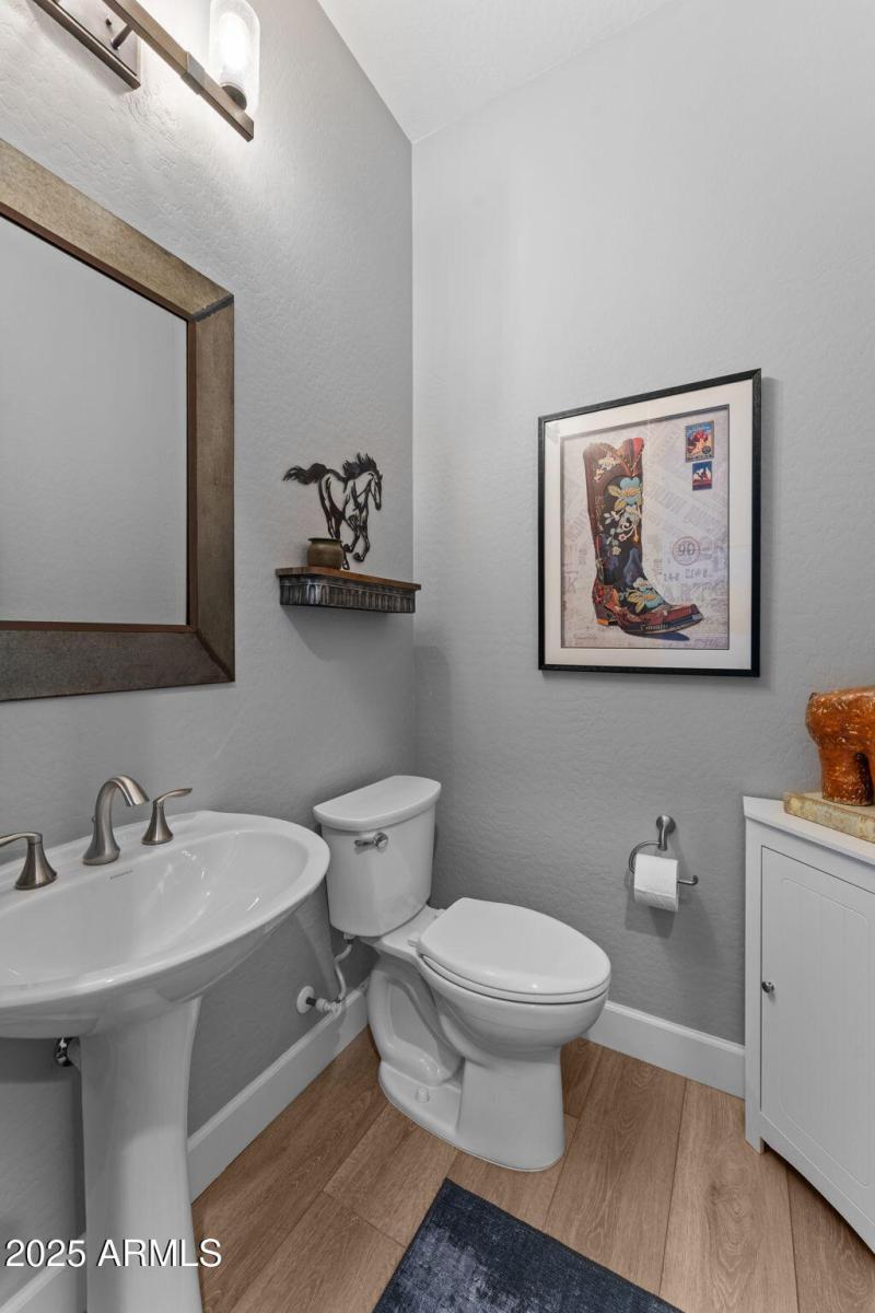 Powdeer Room