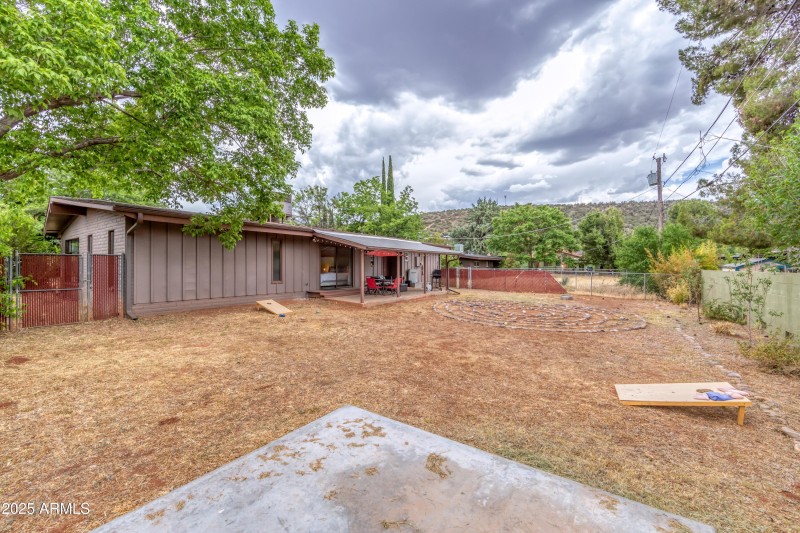 024_Backyard