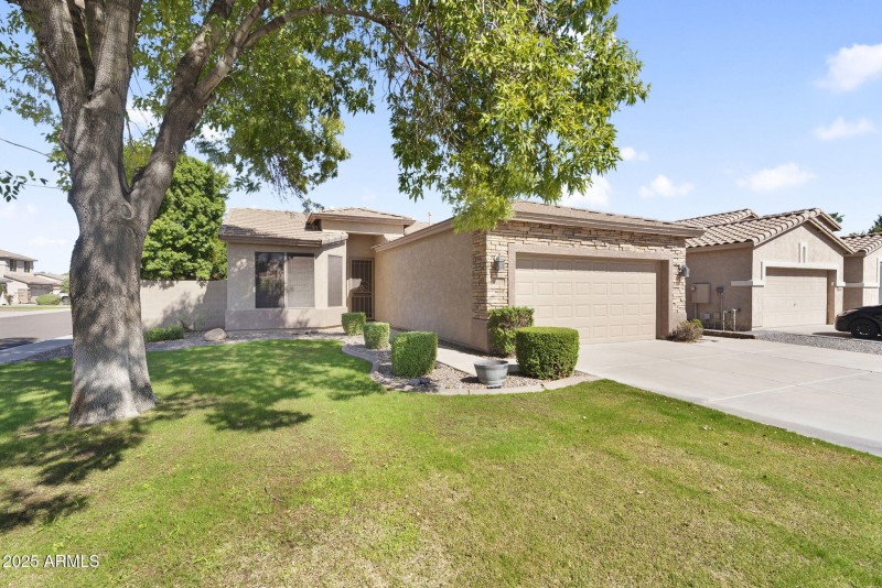 2-web-or-mls-9250 W Runion Dr -1