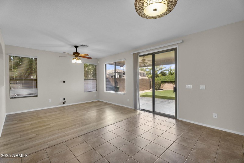 7-web-or-mls-9250 W Runion Dr -13