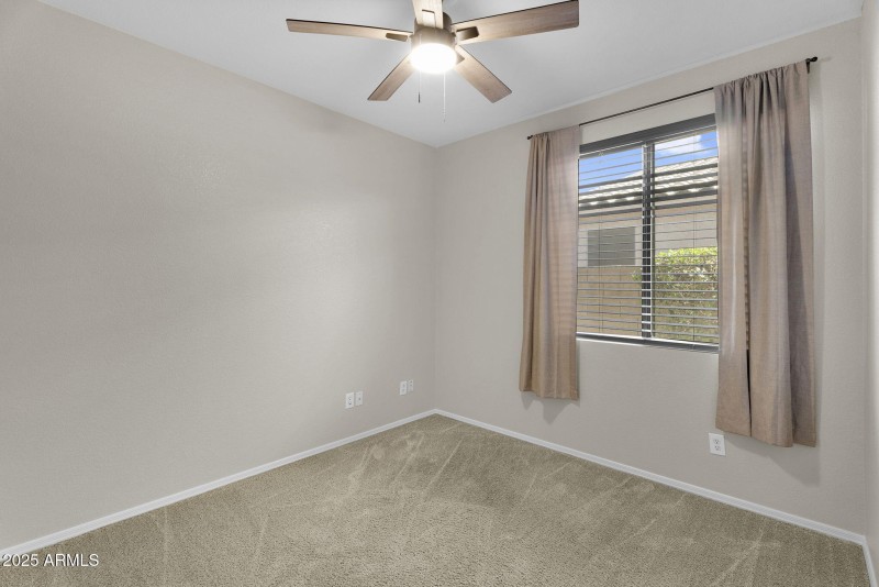 28-web-or-mls-9250 W Runion Dr -32