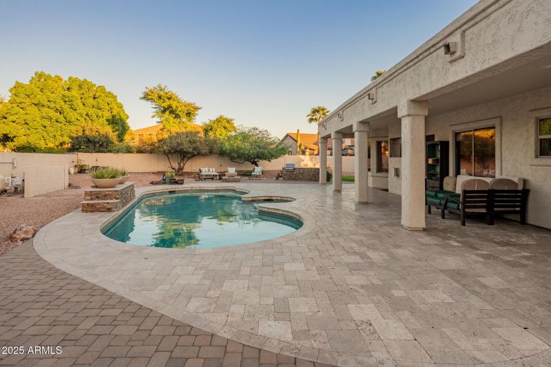 Pool/Patio
