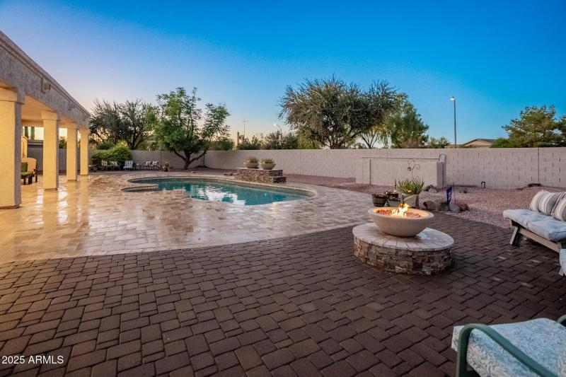 Fire pit