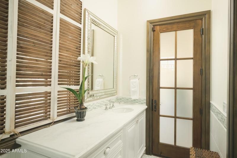 Casita Bath I
