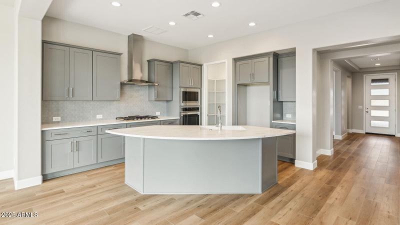 PC47B32-Kitchen2