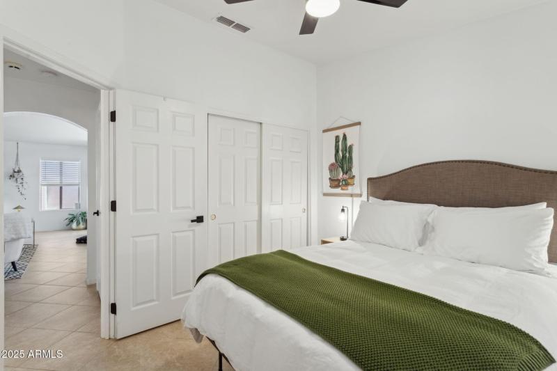 31-web-or-mls-2508-e-paraiso-dr