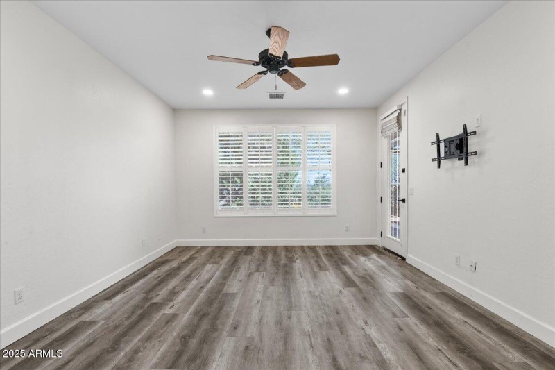19-Primary Bedroom
