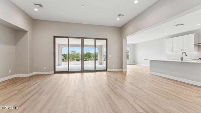 PC4610-GreatRoom