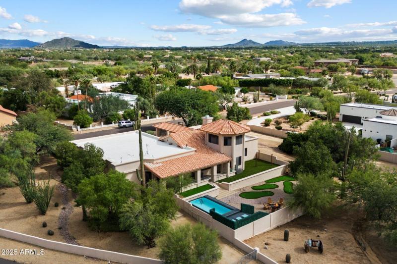 Neighborhood of Fine Custom Homes