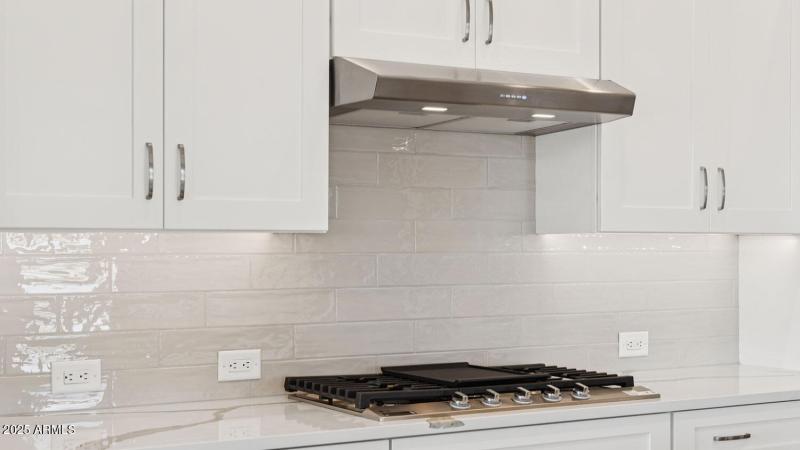 PC47B29-Kitchen3