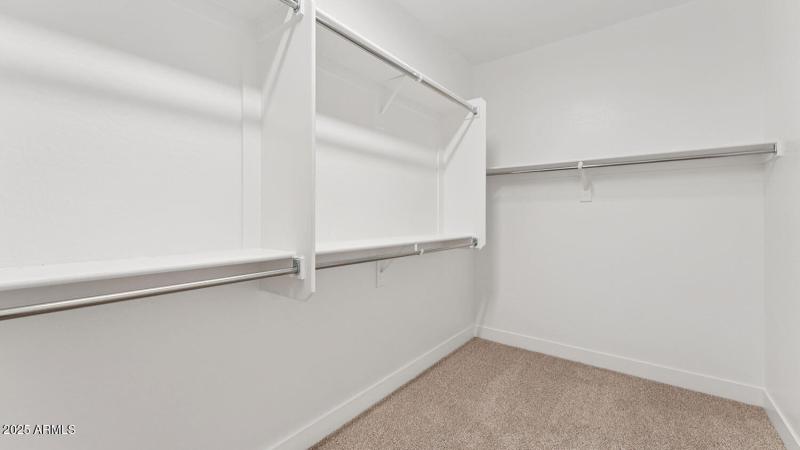PC47B29-Closet