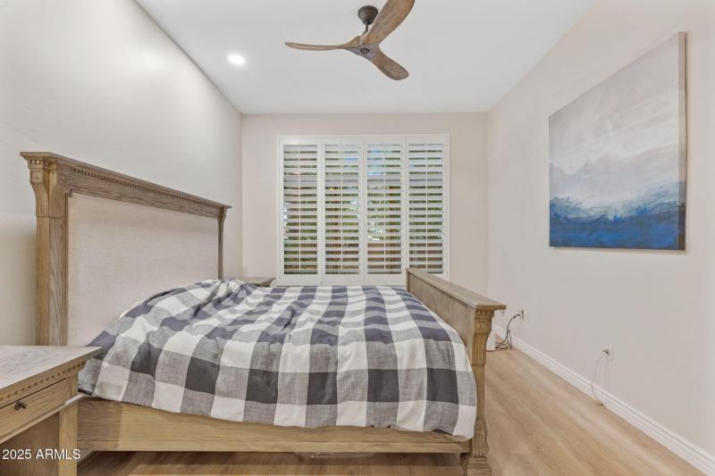 12-web-or-mls-14450-n-thompson-peak-pkwy