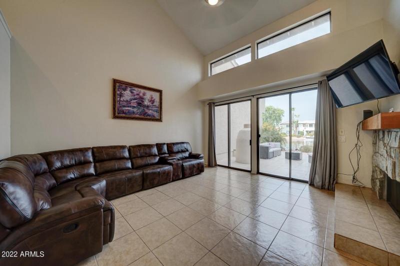 517 S Marina-4