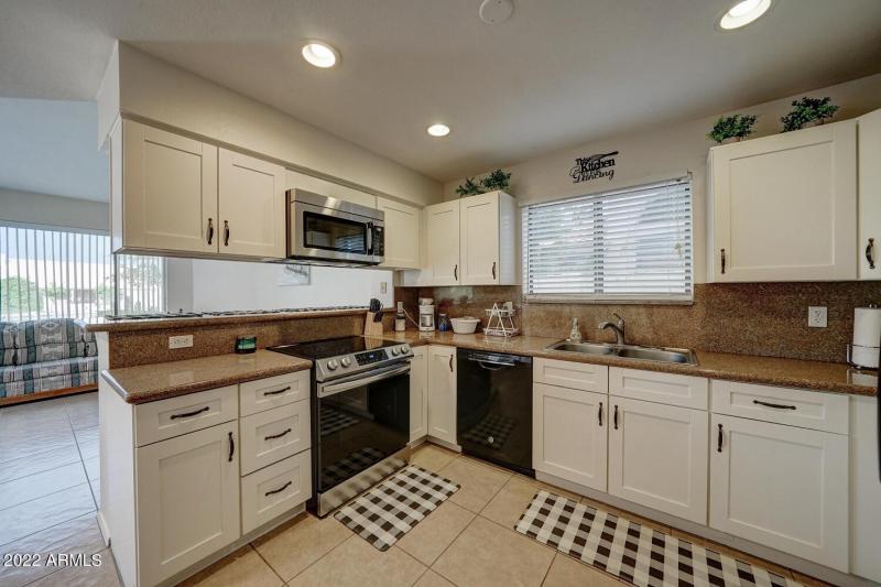 517 S Marina-11