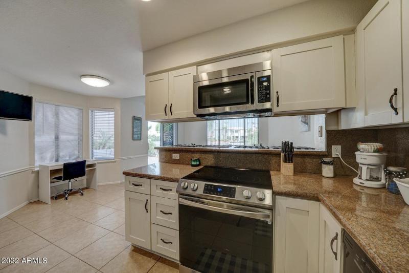 517 S Marina-13