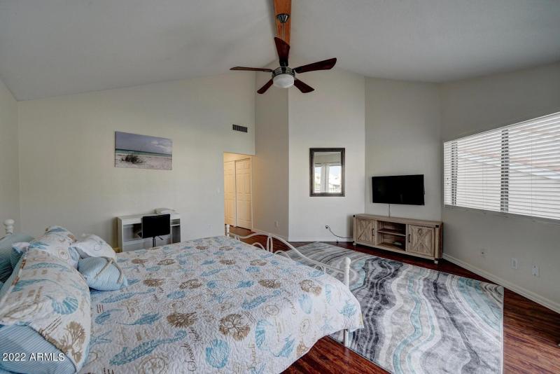 517 S Marina-26