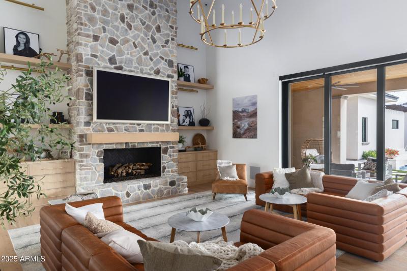 20623 E Cloud Rd-10