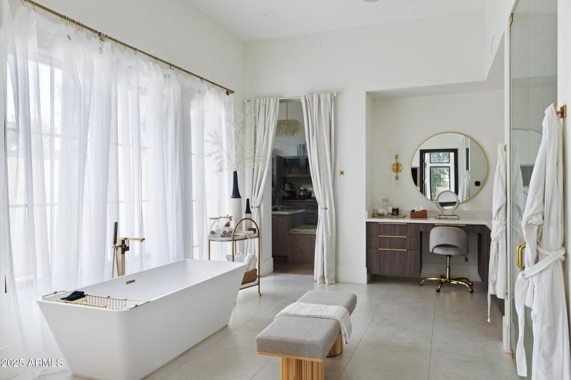 20623 E Cloud Rd-32